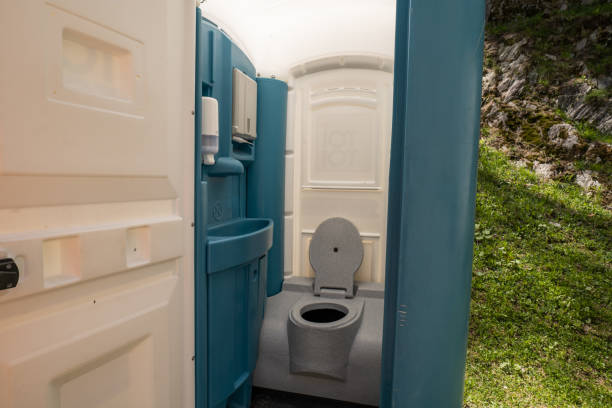 Best Construction site porta potty rental  in Erie, IL