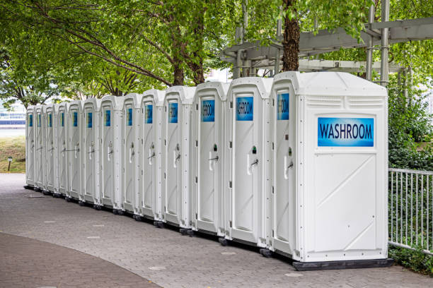 Best Luxury portable toilet rental  in Erie, IL